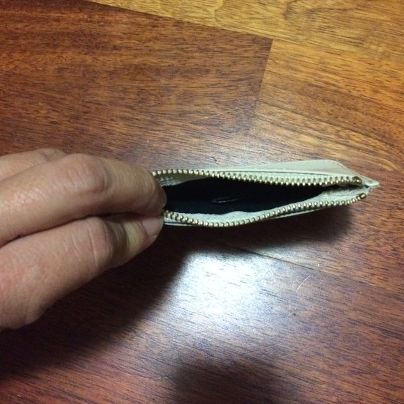 ❤️FREE❤️Love coin purse - Picture 3 of 3