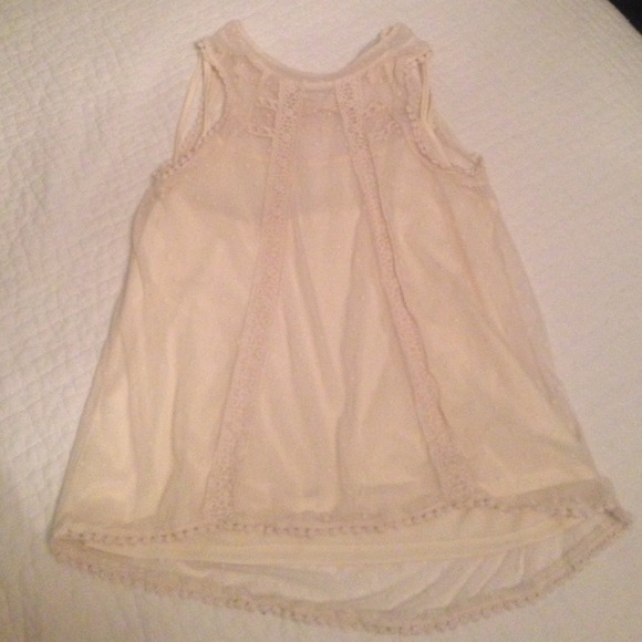 White lace tank top
