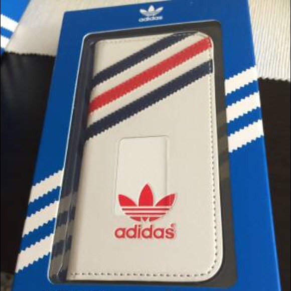 [NEW] Adidas iPhone 5/5s case: Apple exclusive - Picture 2 of 2