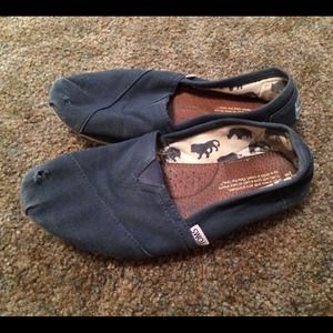Used Authentic TOMS