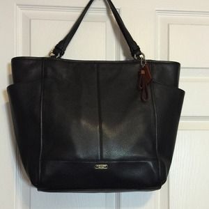 Authentic Coach Black Leather Bag original $428