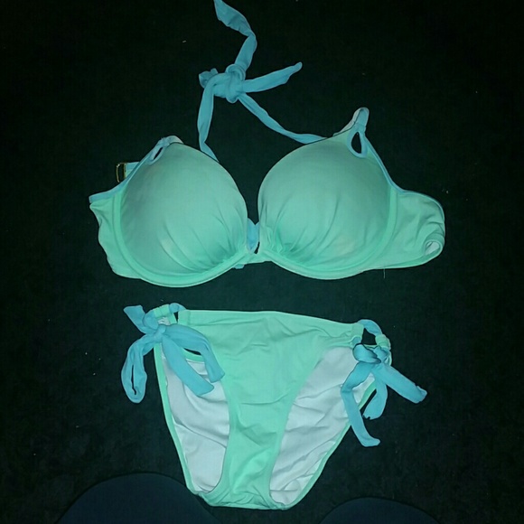 Victoria's Secret bikini
