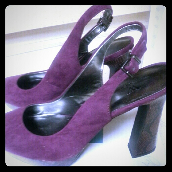 (SOLD) Worthington Pluto Heels