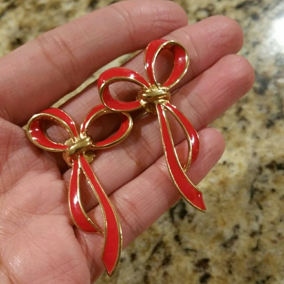 Vintage bow earrings