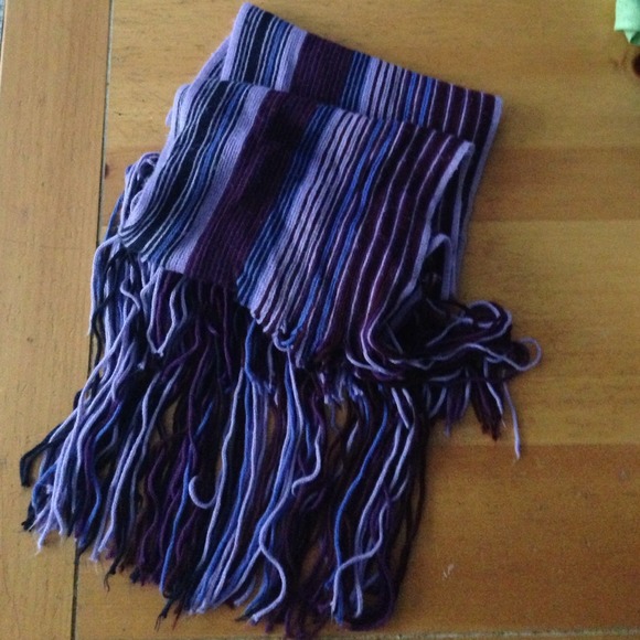 Echo soft mutli-purple scarf