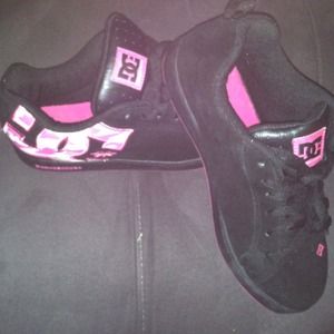 DC shoes