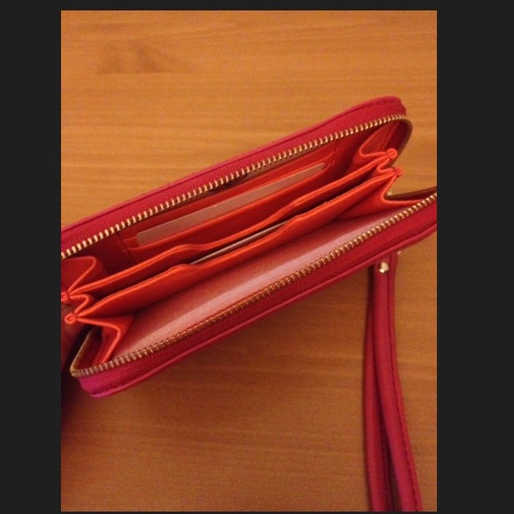 Wristlet - Picture 2 of 6