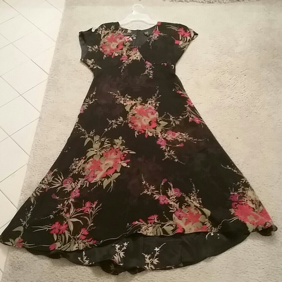 Dana Buchman too cute dress