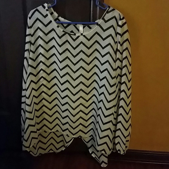 Black&whitechevronblouse