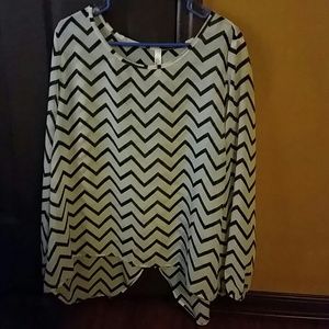 Black&whitechevronblouse