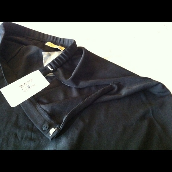 Skirt - Picture 2 of 2