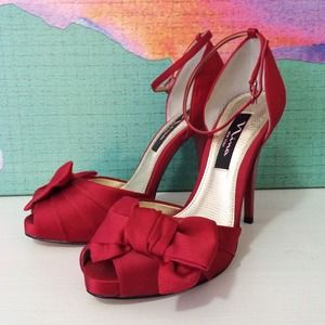 Gorgeous NEW Red Satin Peep-toe Pumps