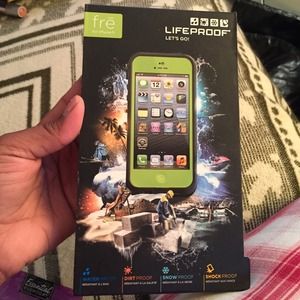 LIFEPROOF case for iPhone 5