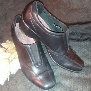 CLARKS EVERYDAY comfy shoes!