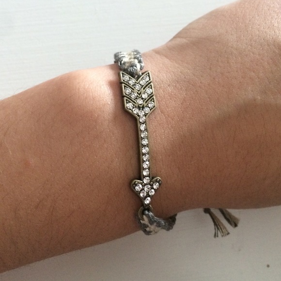 Handmade friendship bracelets - Picture 1 of 4