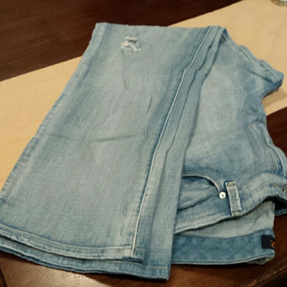 Light wash 7 jeans