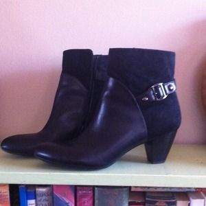 Naturalizer bootie