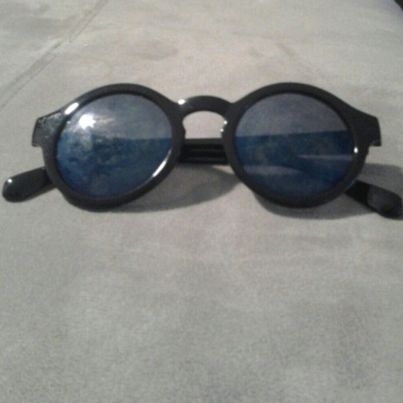 Circle lens shades