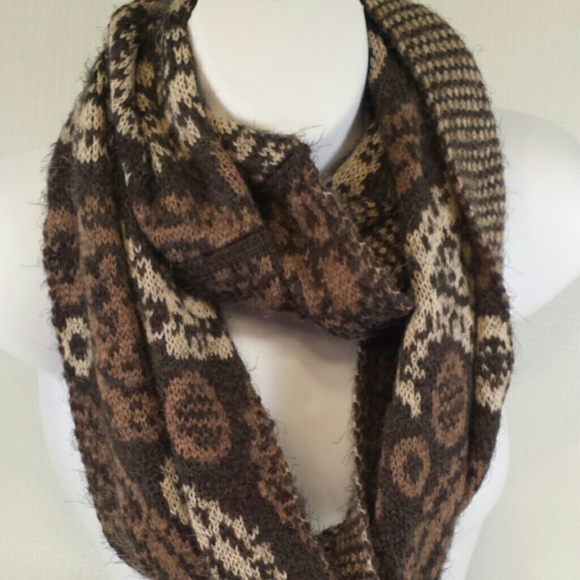 Infinity Scarf - Picture 3 of 4