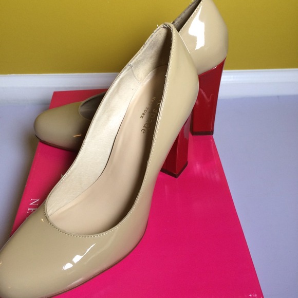 Kate Spade Monica camel patent. 3 1/2" heel.  6M