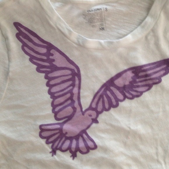 Old navy R-shirt - Picture 2 of 2