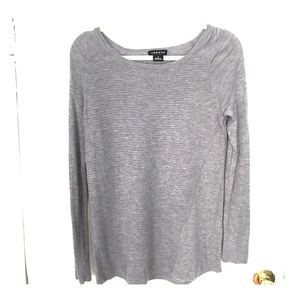 Gray sweater by Trouvé