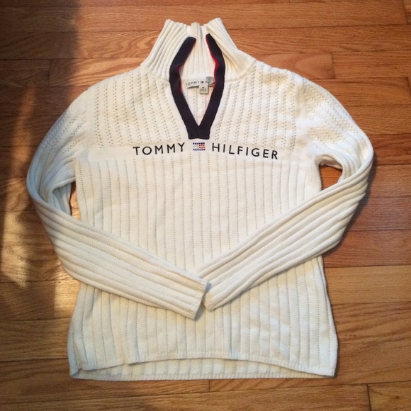 Tommy sweater