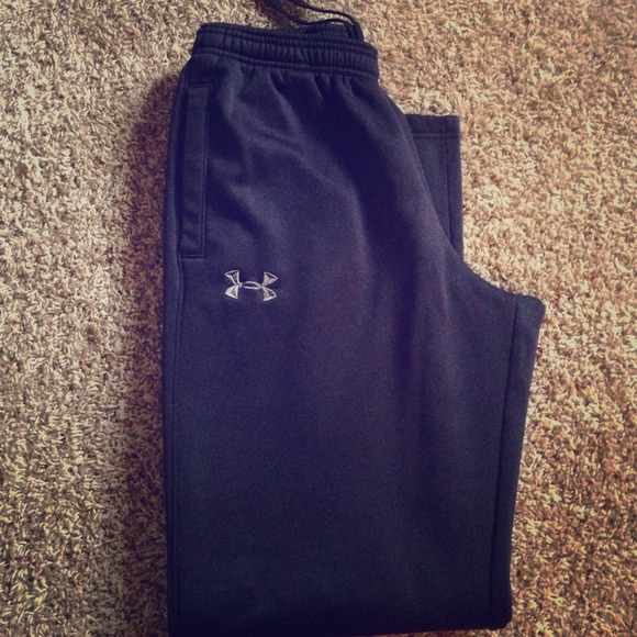 Under Armour black sweat pants