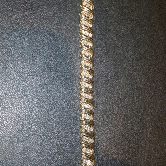 Gold Diamond bracelet Authentic 10K