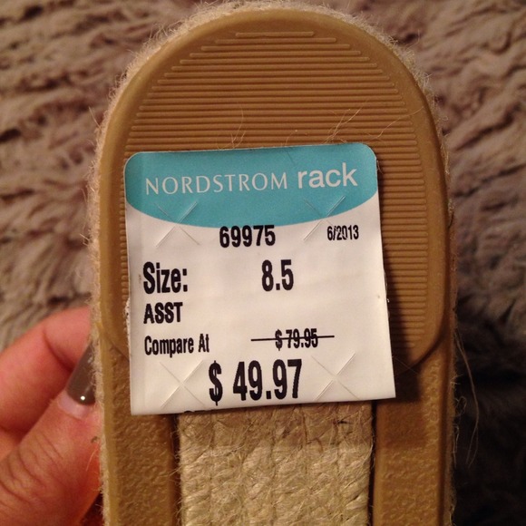 Enzo Angiolini Gold Metallic Loafers - Picture 4 of 4