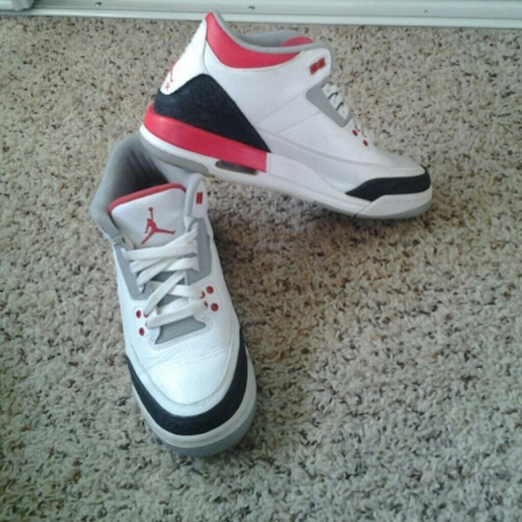 SHoes - Picture 2 of 3