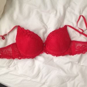 Sexy red push-up bra