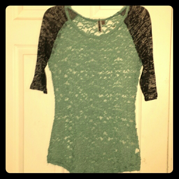 Bke Three quarter length burnout shirt