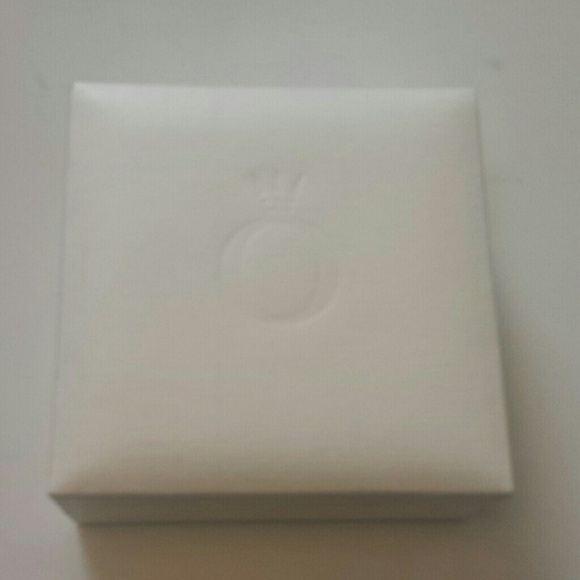Authentic Pandora box and dust bag