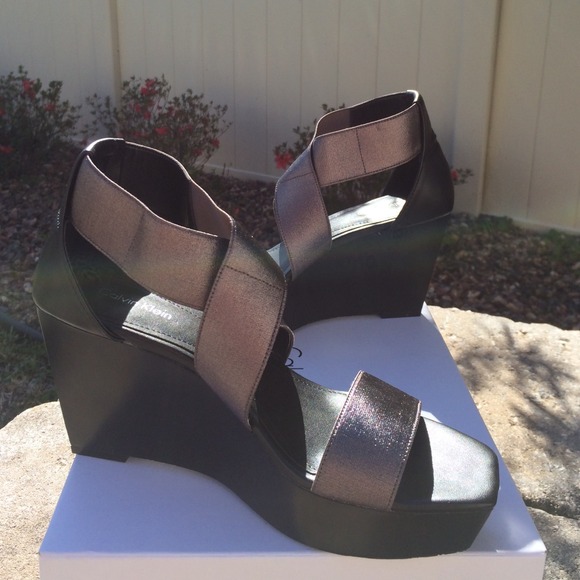 CALVIN KLEIN Gunmetal/Black Elastic Strap Platform - Picture 2 of 4