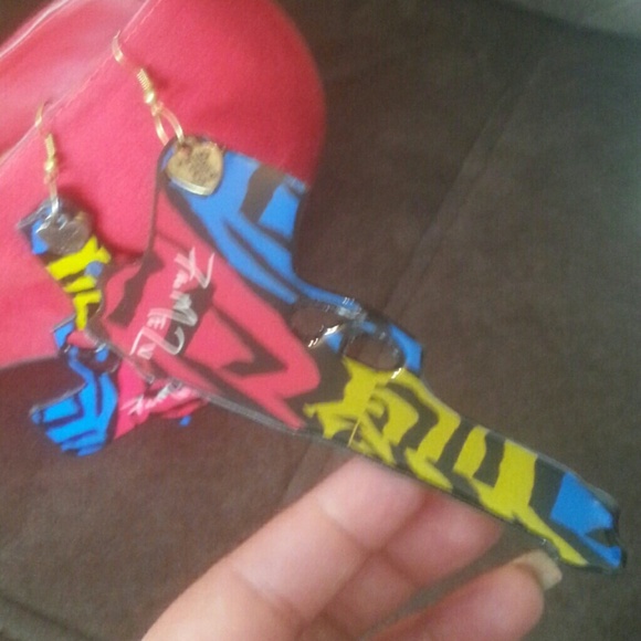 Hand Made Ear Rings... - Picture 2 of 2