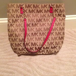 Michael kors purse