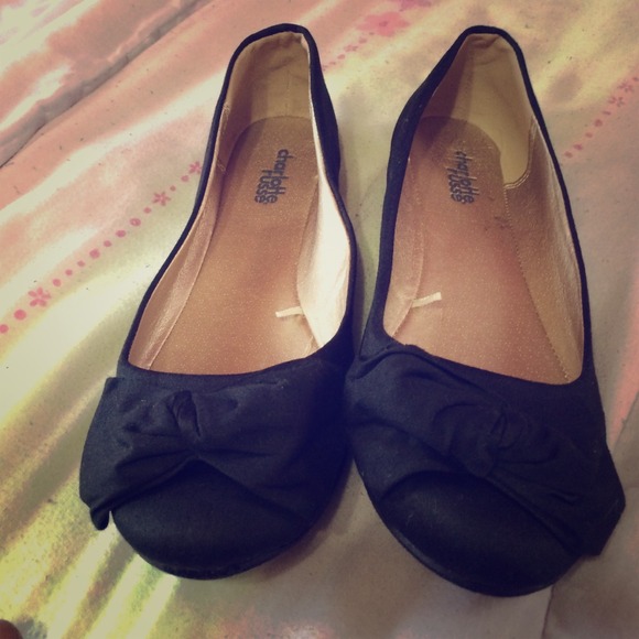 black flats with bow on top