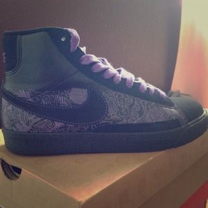 Nike blazer mid