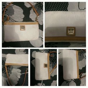White dooney & bourke clutch