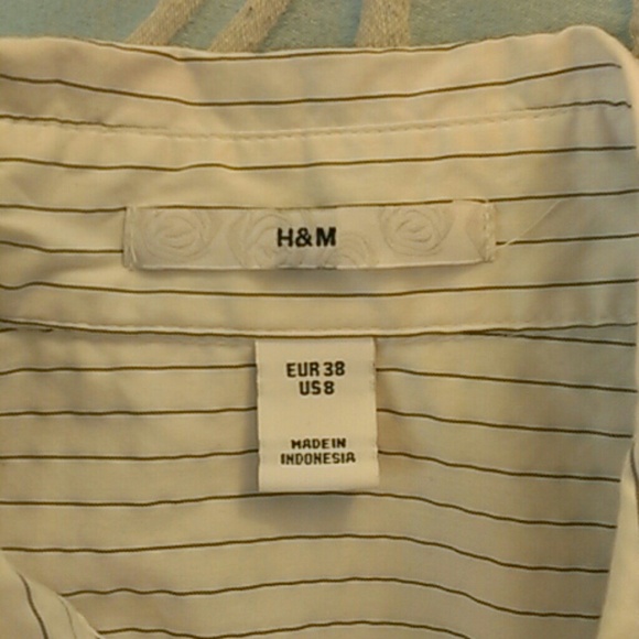 Professional striped button down - Picture 4 of 4