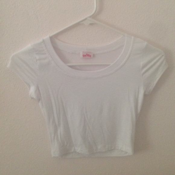 Basic white crop top