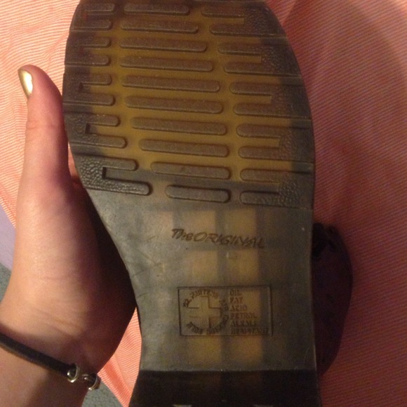 ✨SOLD ON 🅿️🅿️✨ DR MARTENS purple flowers size 10 - Picture 4 of 4