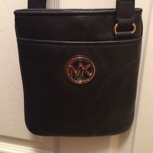 Michael Kors Fulton Flat Leather Crossbody
