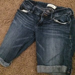 Abercrombie Cropped pants