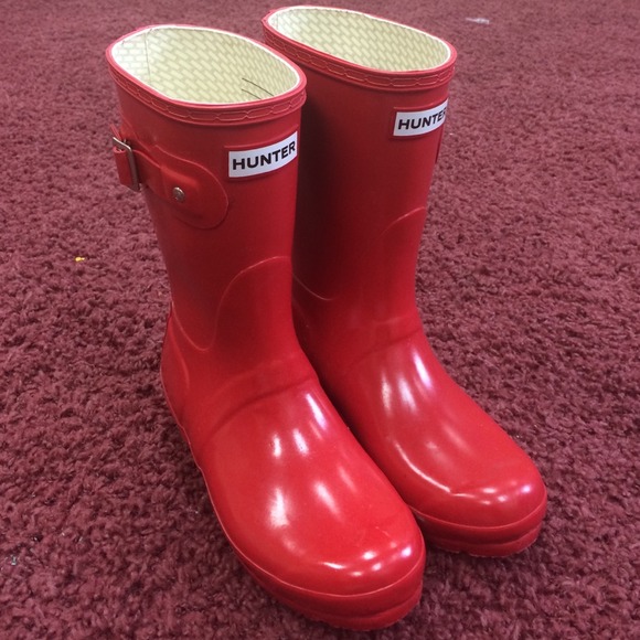 Hunter Original Glossy Red Rain Boots!
