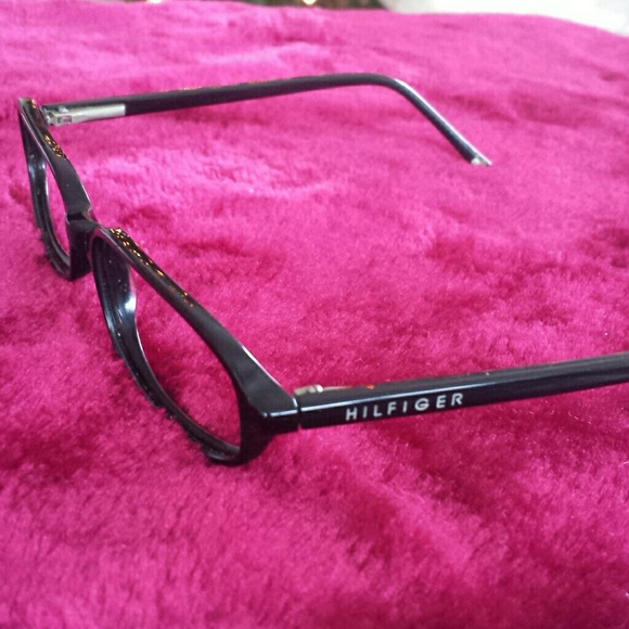 **SOLD N MERCARI** Tommy Hilfiger glasses frames - Picture 3 of 4