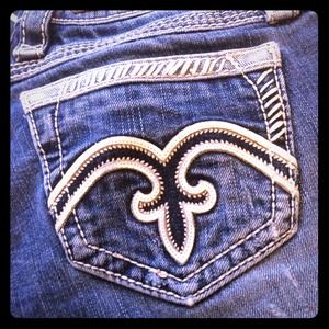 🎀Rock Revival Jeans🎀