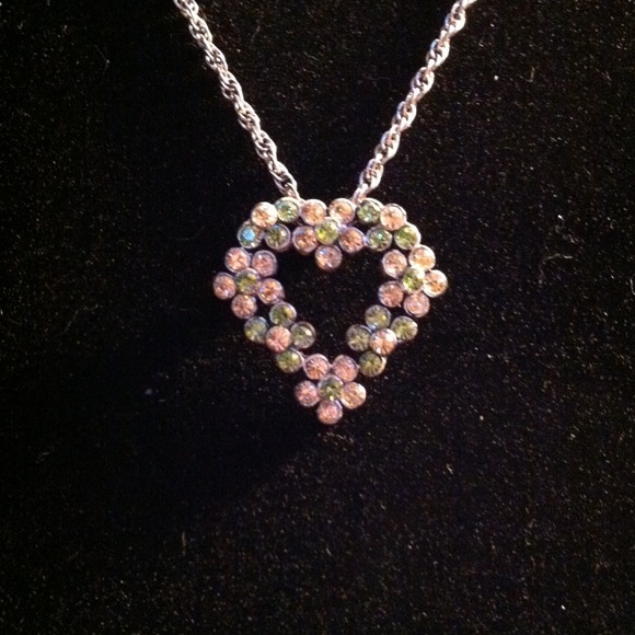 Rhinestone heart necklace