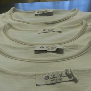 (4)  white womans T-shirts
